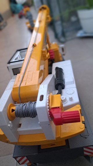 Camión Grúa Mack Liebherr Bruder Juguete