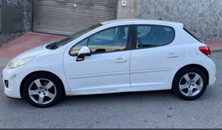 Peugeot 207 1.6 HDI ALLURE 2012