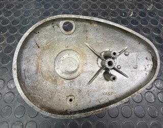Tapa embrague motor Hispano Villiers.