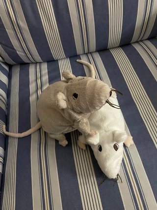 DOS simpáticos y divertidos ratones de IKEA