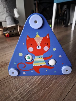 Juguete Montessori en madera con engranajes