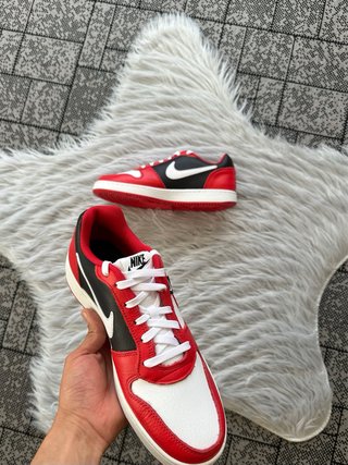 Zapatos Nike Rojos y Negros
