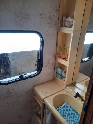 Caravana Adria Optima 430