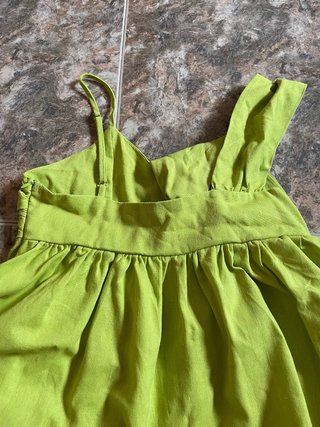 Blusa Shein verde tirantes talla S