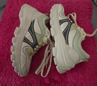 Zapatillas Zara Blancas y Verdes Talla 37