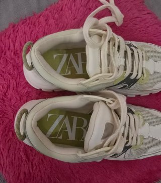 Zapatillas Zara Blancas y Verdes Talla 37