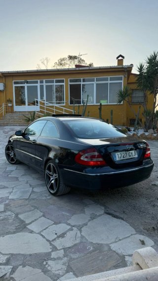 Mercedes-Benz  CLK 2004