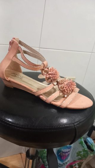 Sandalias fiesta Pitti doradas y naranjas T.36