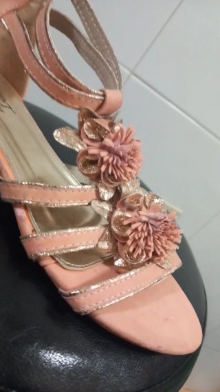 Sandalias fiesta Pitti doradas y naranjas T.36