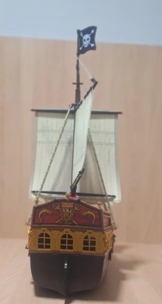 Barco Pirata Playmobil con Accesorios