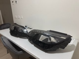 Faro derecho Peugeot 3008  9837759580