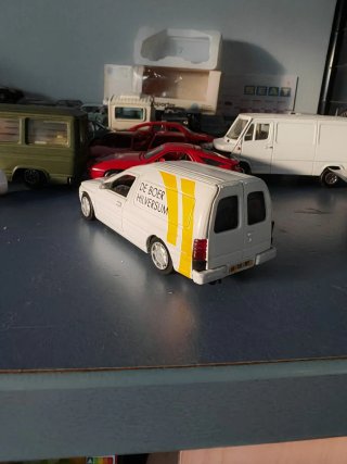 Ford Escort Van 1/43