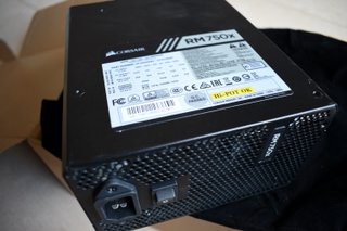 Corsair RM750x Fuente Alimentación 750W
