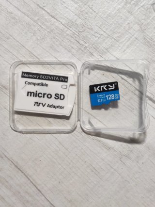 PS Vita Fat Negra + Accesorios