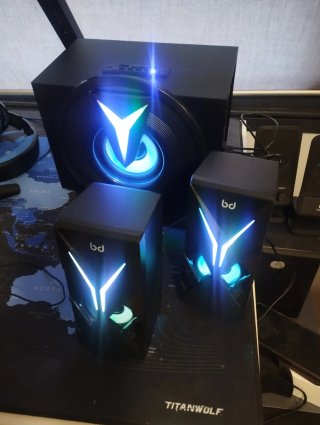 Altavoces blwond visión RGB 2.1