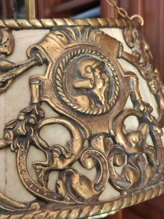 Lámpara antigua de bronce estilo Bouillotte