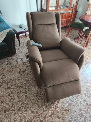 Sillón reclinable motorizado tela
