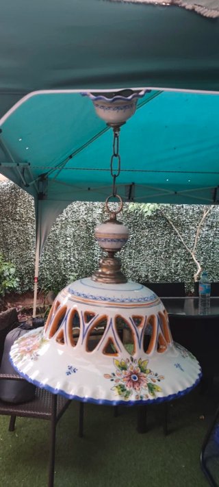 Espectacular Lámpara de cerámica de Talavera.