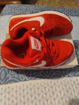 Zapatillas Nike Mujer Talla 36.5 Rojas
