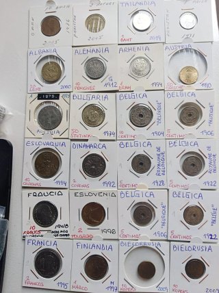 Lote de monedas de diferentes países