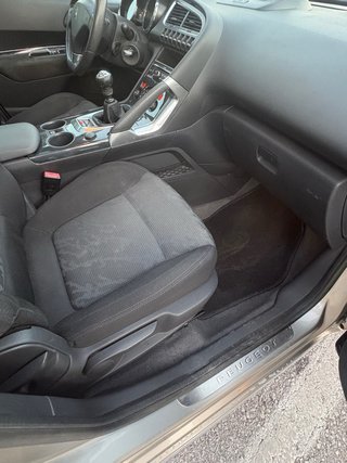 Peugeot 3008 2012