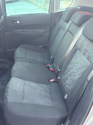 Peugeot 3008 2012