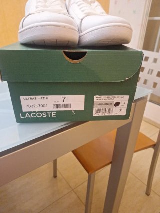 Zapatillas Lacoste Blancas y Azules
