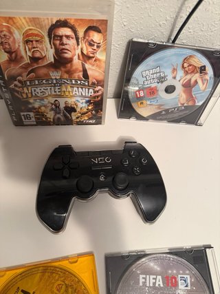Lote PS3: 4 Juegos + Mando Negro