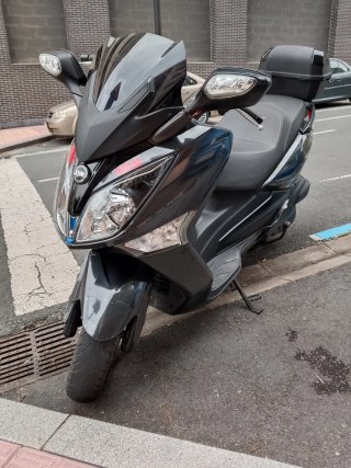 Scooter SYM Joymax 125cc Negra