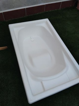 Moisés para bebé con soporte de madera