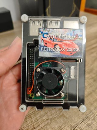 Raspberry Pi 3 B+ con caja y ventilador