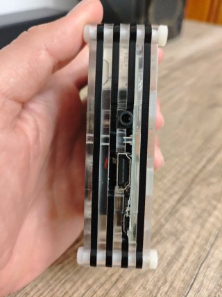 Raspberry Pi 3 B+ con caja y ventilador