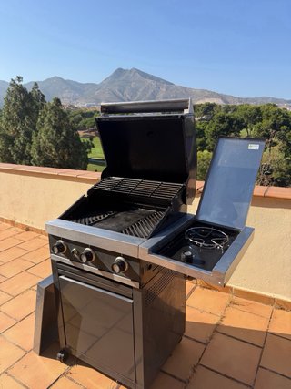 Barbacoa de gas Grand Hall GTI3S + fogón lateral