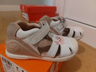 Sandalias Biomecanics Niña Talla 23