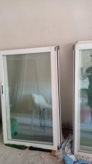 Ventanas de Aluminio blancas 145x143