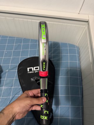 Pala de pádel NOX AT10 Genius 2023