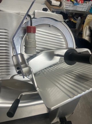 Cortadora de fiambres Electrolux modelo 601135
