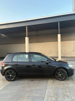 Volkswagen Golf 6 VI 2.0 tdi 140 cv