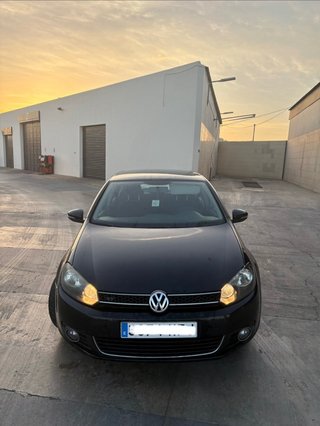 Volkswagen Golf 6 VI 2.0 tdi 140 cv