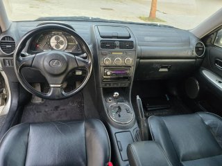 Lexus IS 2003
