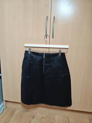 Falda polipiel negra Pepe Jeans