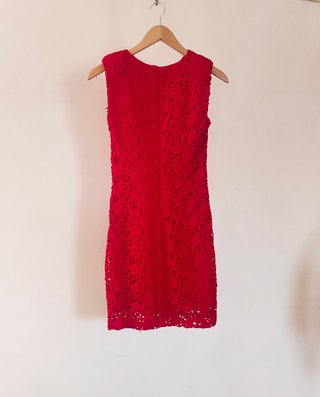 Vestido Mango Rojo Encaje Floral Midi Elegante