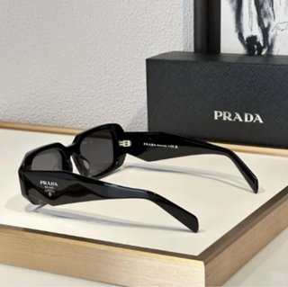 Gafas de sol Prada negras
