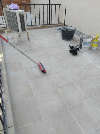 Me ofrezco como oficial de construcción
