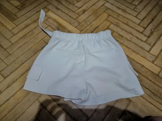 Falda pantalón blanca cruzada