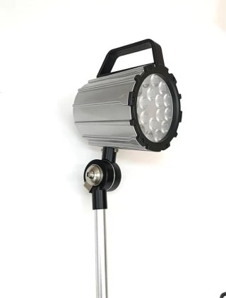Luz LED Trabajo 18W Brazo Largo 32