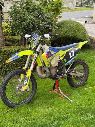 Husqvarna TE 300i Enduro Moto