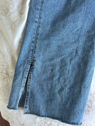 Zara Jeans Rectos Azul con Abertura Bajo