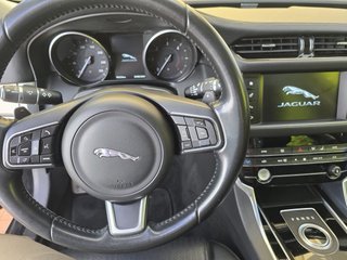 Jaguar XF 2016