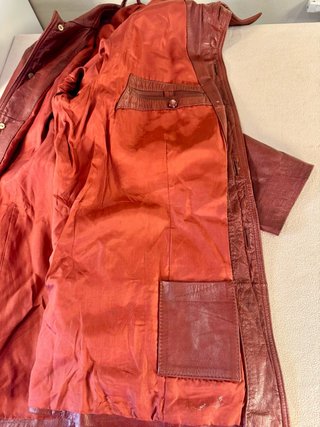 Chaqueta de cuero burdeos mujer